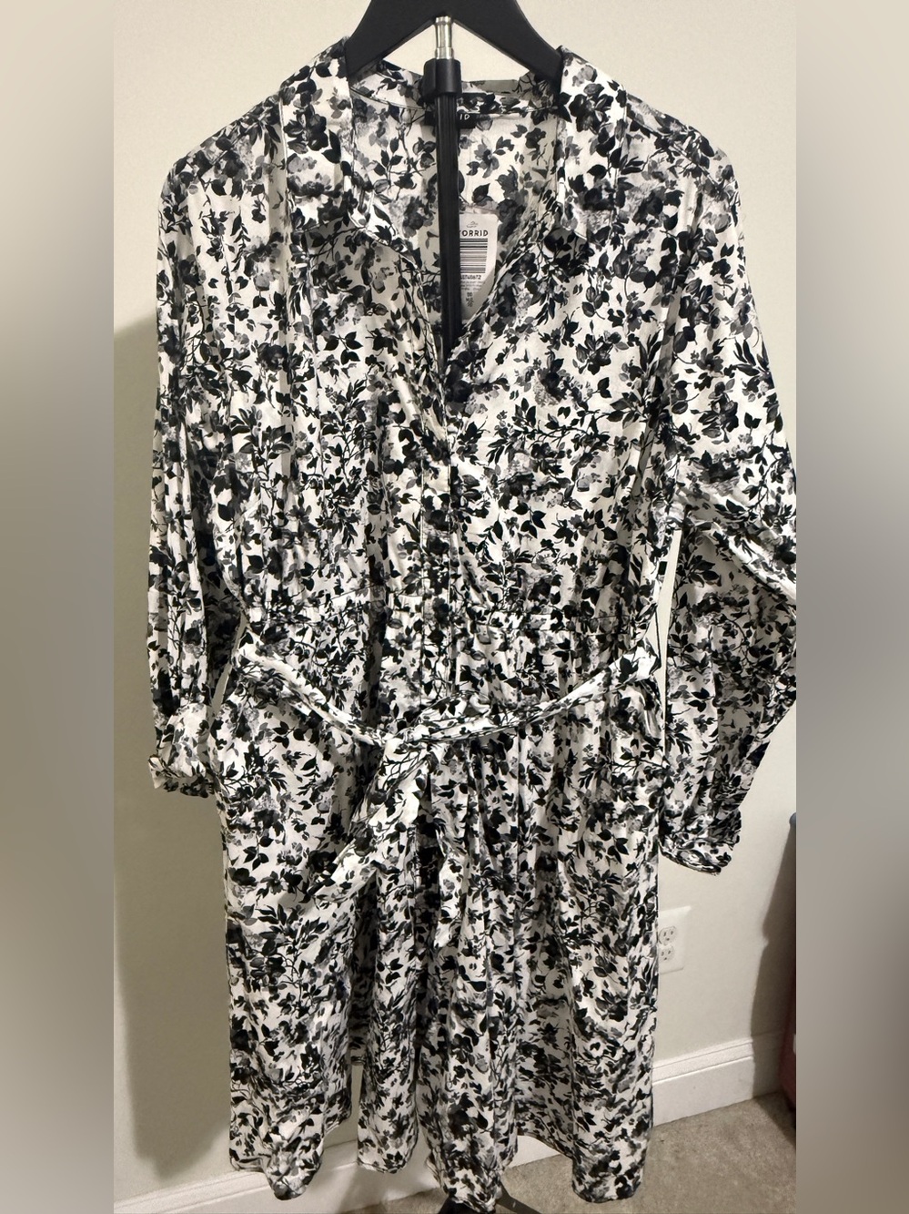 torrid Black and White Floral Long Sleeve Tie-Waist Shirt Dress